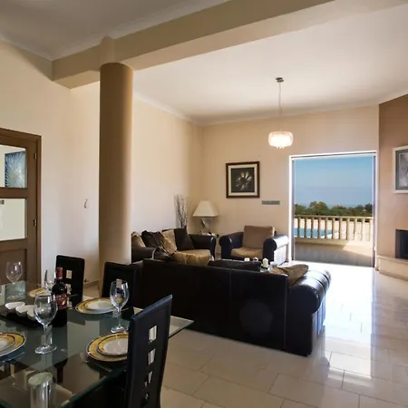 Villa The Ultimate 5 Star Holiday In With Private Pool And Close To The Beach, 1300